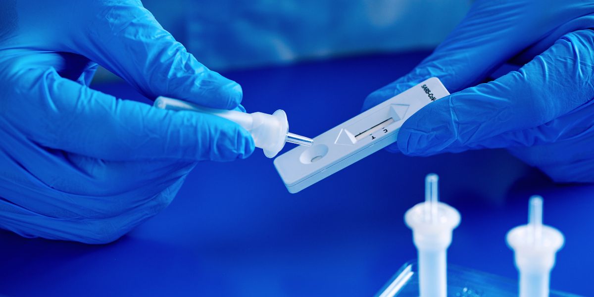 Testes rápidos de antigénio: papel crucial das farmácias